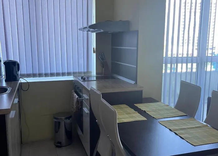 Aparthotel Private 2-bedroom With Pool And Free Parking In Marina Club Pomorie