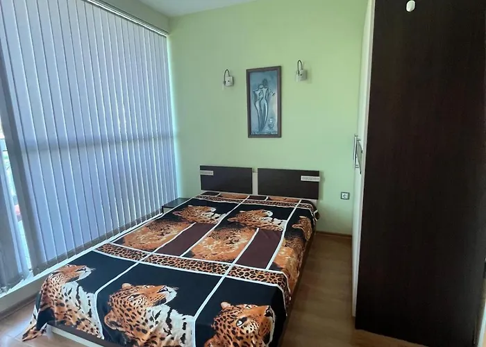 Private 2-bedroom With Pool And Free Parking In Marina Club Aparthotel