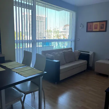 Private 2-Bedroom Apartment 